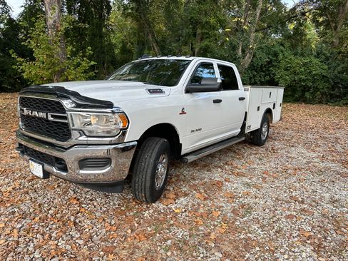 Used 2019 RAM 3500 Tradesman w/ Chrome Appearance Group image 1