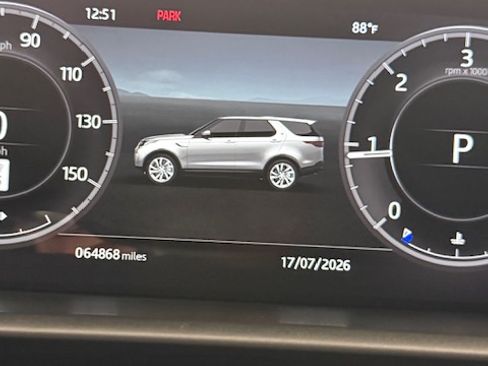 Used 2018 Land Rover Discovery HSE Luxury AWD/4WD image 8
