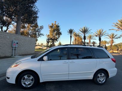 Used 2007 Toyota Sienna CE