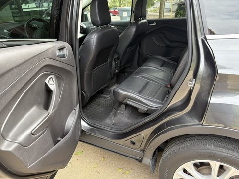 Used 2018 Ford Escape SEL image 15