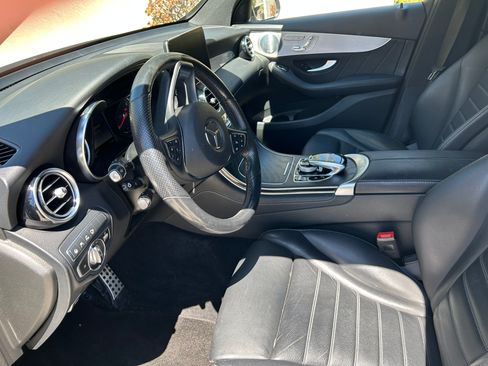Used 2019 Mercedes-Benz GLC 350e 4MATIC image 8