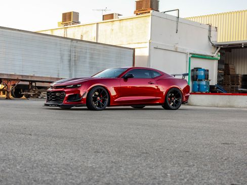 Used 2019 Chevrolet Camaro SS image 5