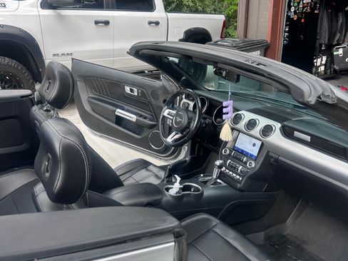Used 2021 Ford Mustang Premium RWD image 24