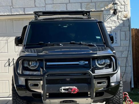 Used 2021 Land Rover Defender 110 X image 2