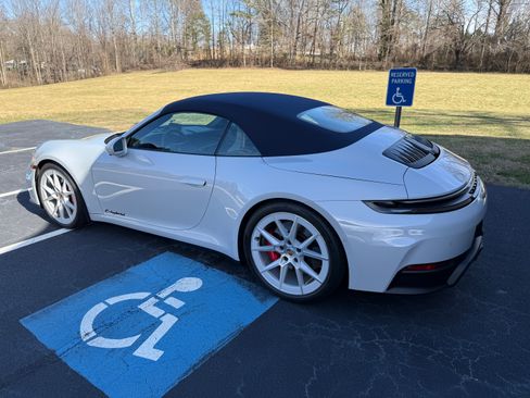 Used 2026 Porsche 911 GTS image 18