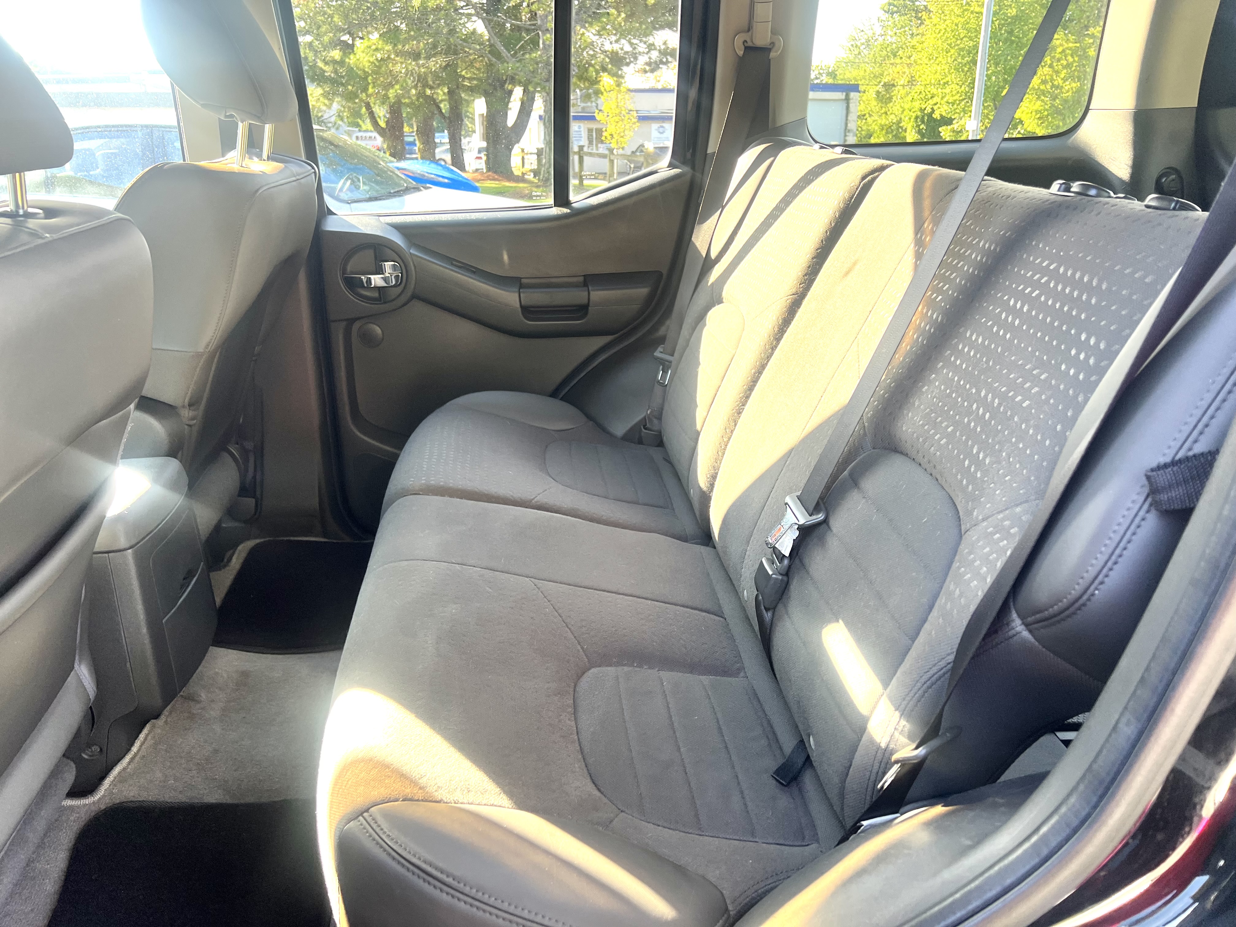 Used 2012 Nissan Xterra X AWD/4WD image 6
