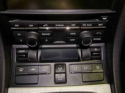 Used 2016 Porsche Cayman GT4 image 12