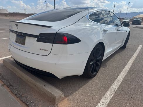 Used 2016 Tesla Model S P90D image 8