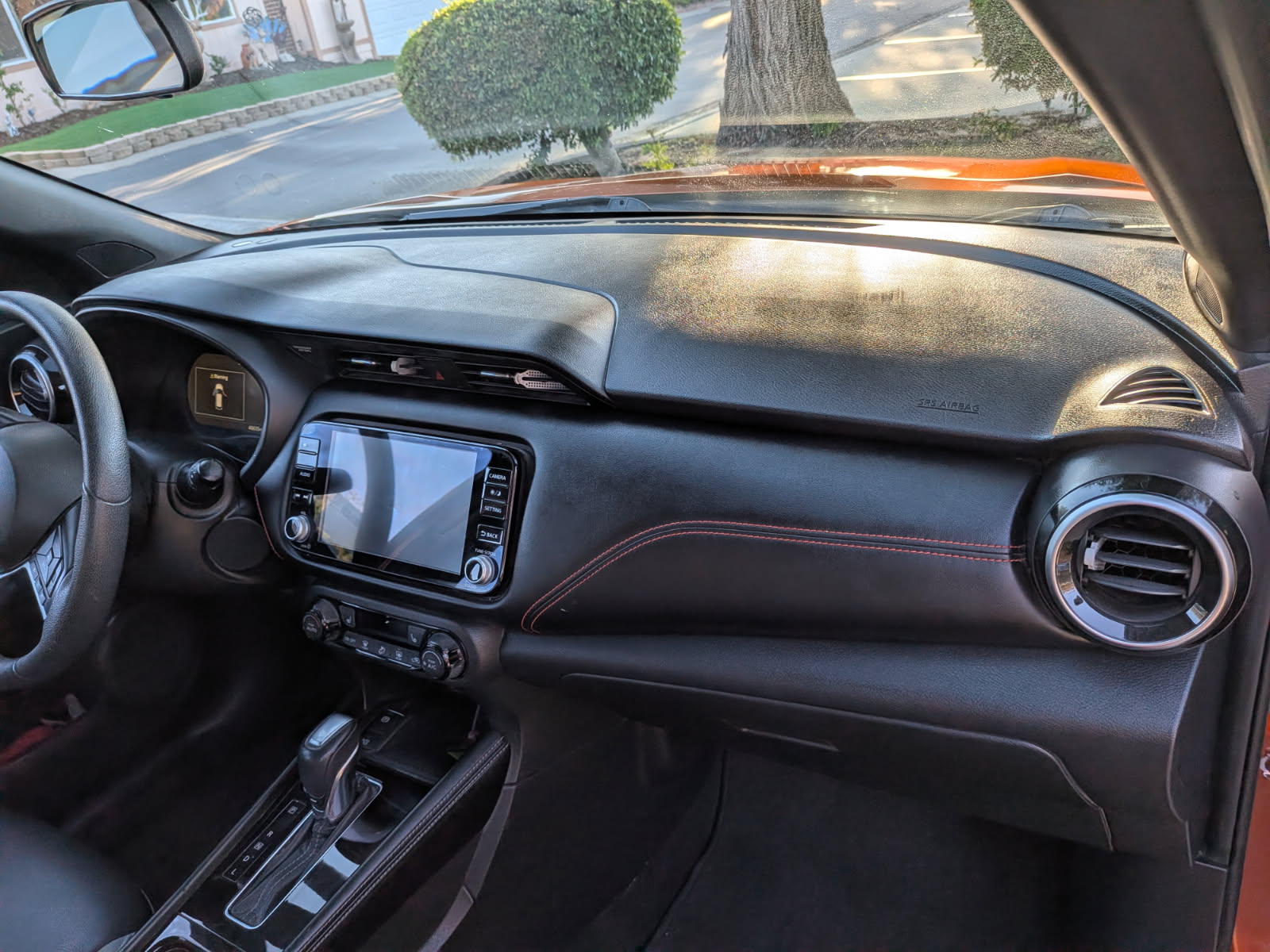 Used 2021 Nissan Kicks SR w/ SR Premium Package FWD image 8