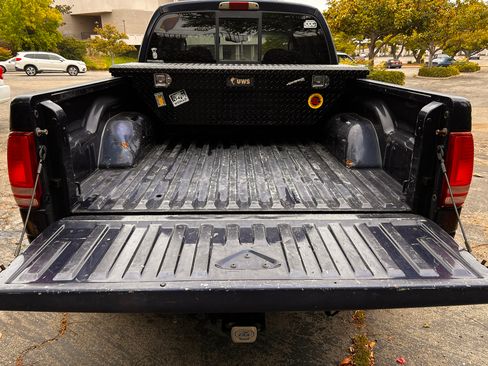 Used 2001 Dodge Dakota 2WD Quad Cab image 8
