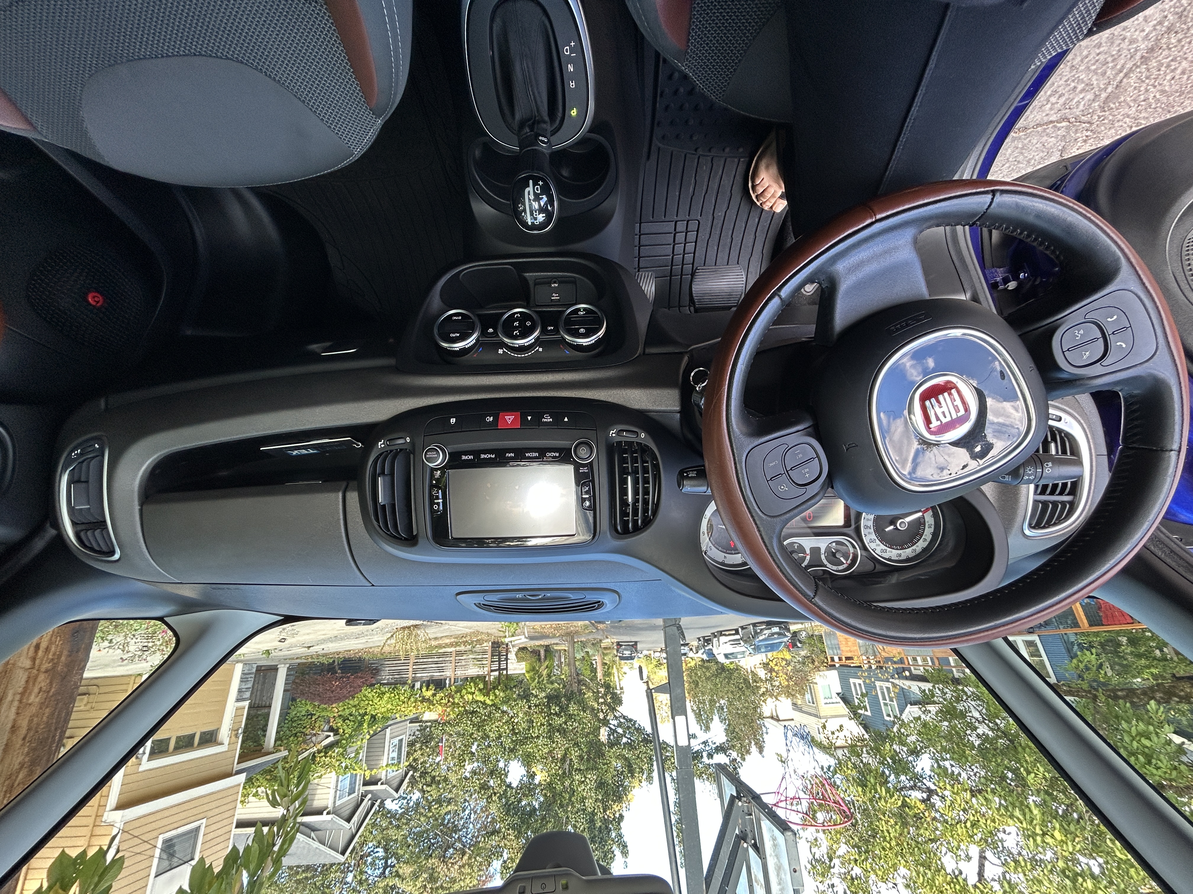 Used 2015 FIAT 500L Trekking FWD image 13