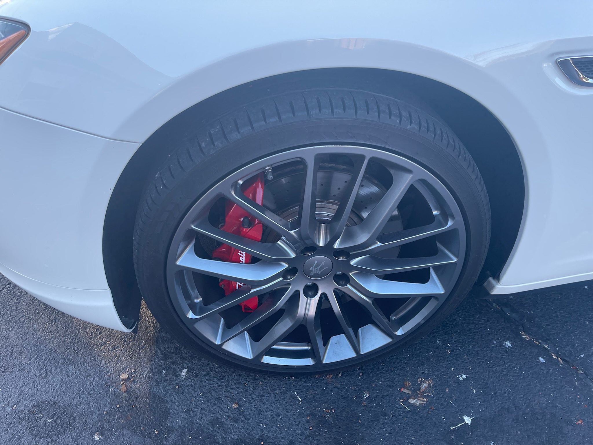 Used 2014 Maserati Quattroporte GTS RWD image 6