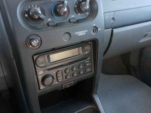 Used 2004 Nissan Frontier XE w/ (VTP) Value Truck Pkg image 6