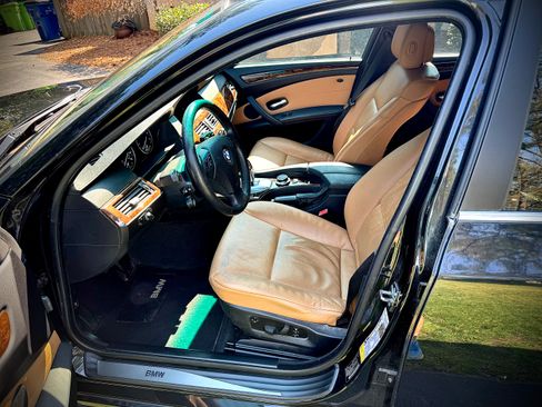 Used 2008 BMW 528i Sedan image 9