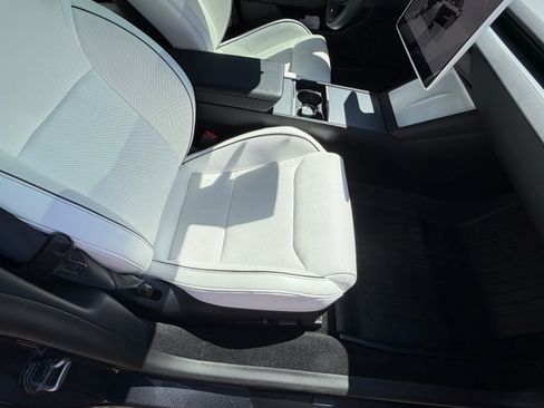 Used 2024 Tesla Model 3 Performance image 14