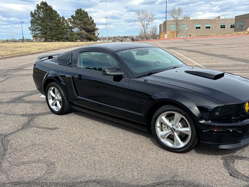 Used 2007 Ford Mustang GT Premium image 4