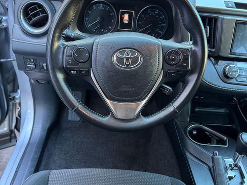 Used 2018 Toyota RAV4 XLE w/ All Weather Liner Package FWD image 16