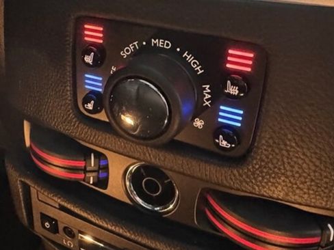 Used 2011 Rolls-Royce Ghost image 17