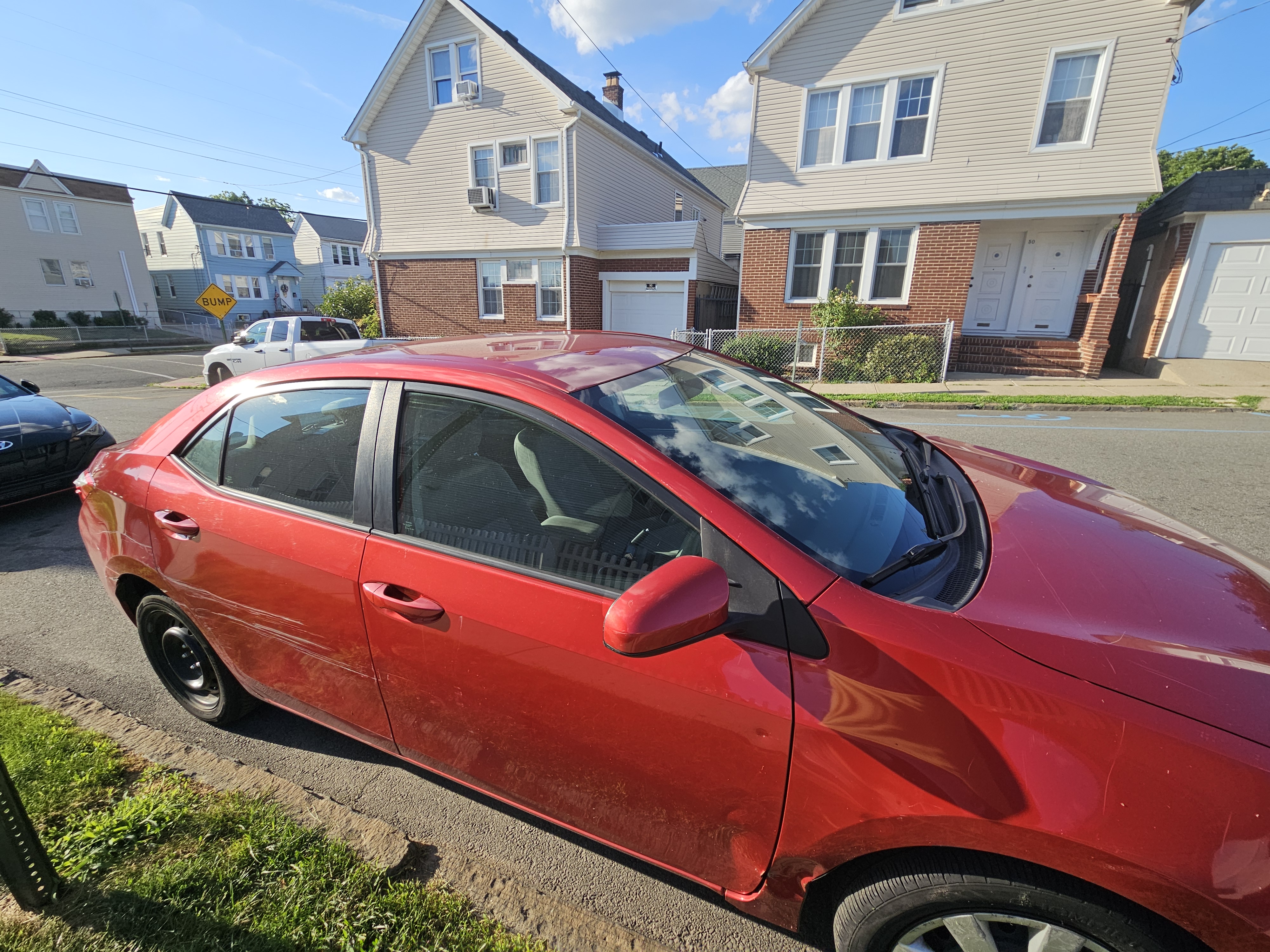 Used 2015 Toyota Corolla LE FWD image 13