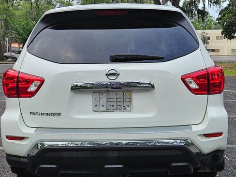Used 2017 Nissan Pathfinder S FWD image 10