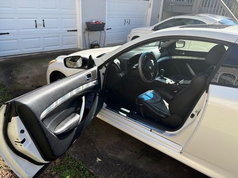 Used 2014 INFINITI Q60 Journey w/ Premium Package RWD image 13