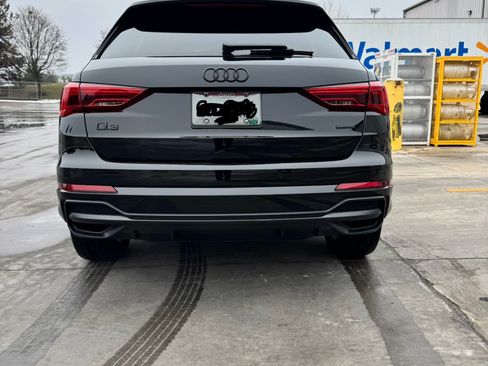 Used 2021 Audi Q3 2.0T Premium w/ Convenience Package image 4