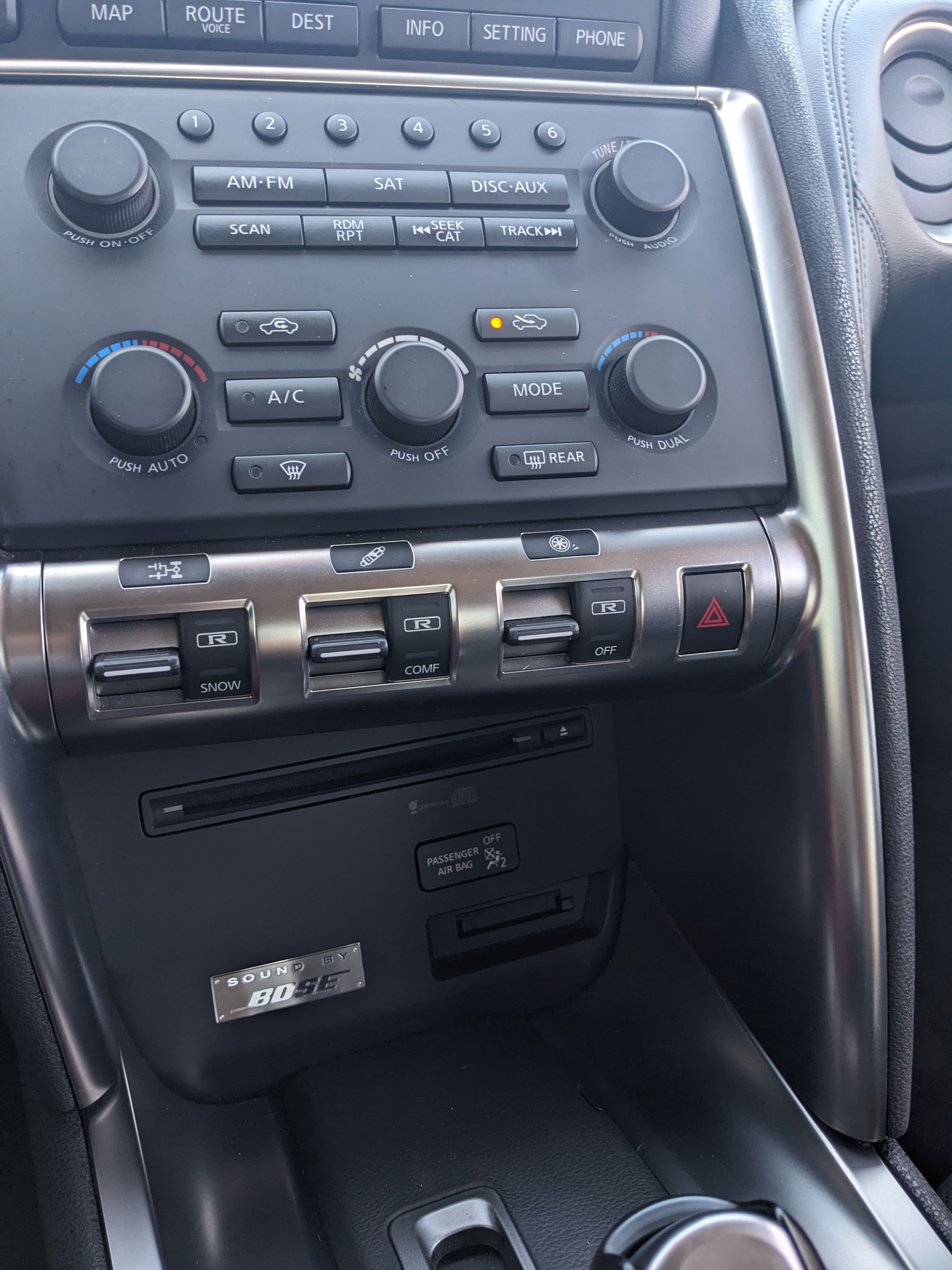 Used 2009 Nissan GT-R Premium AWD/4WD image 19