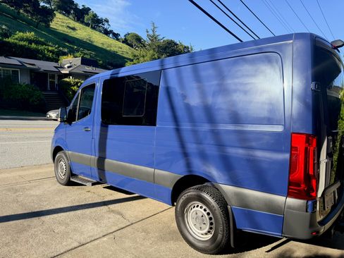 Used 2019 Mercedes-Benz Sprinter 144 Cargo image 2
