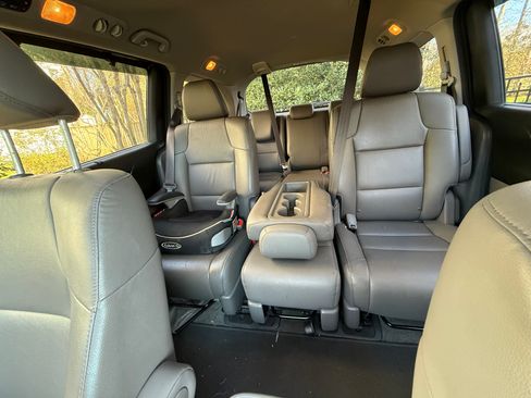 Used 2015 Honda Odyssey EX-L image 1