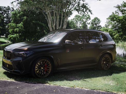 Used 2022 BMW X5 M w/ Competition Package 2 image 5