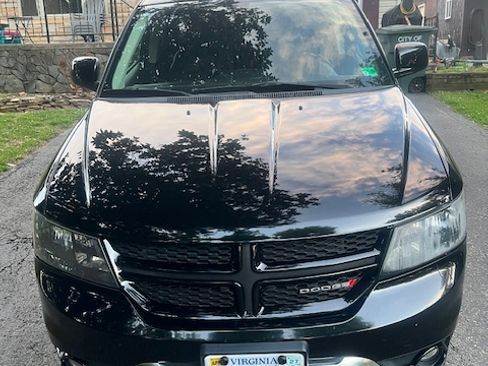 Used 2019 Dodge Journey Crossroad AWD/4WD image 5