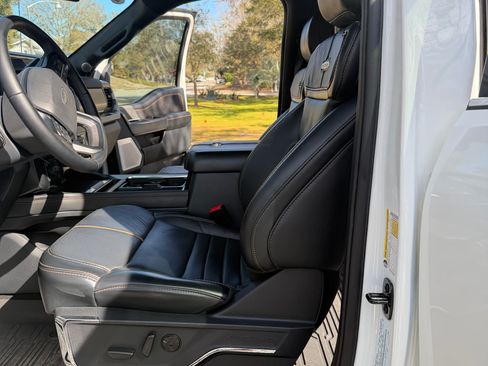 Used 2024 Ford F350 Platinum w/ Tremor Off-Road Package image 11