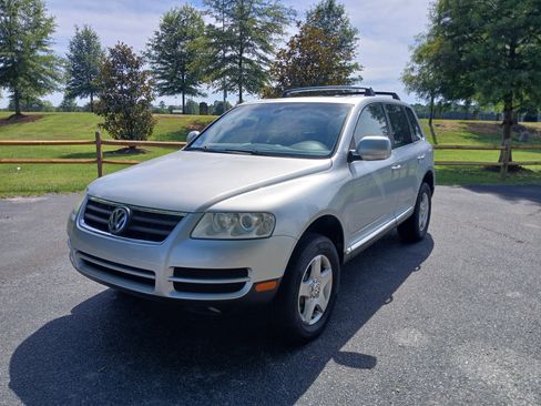 Used 2005 Volkswagen Touareg V6 AWD/4WD image 12