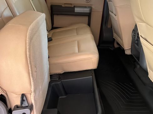 Used 2014 Ford F250 Lariat w/ Lariat Ultimate Package AWD/4WD image 13