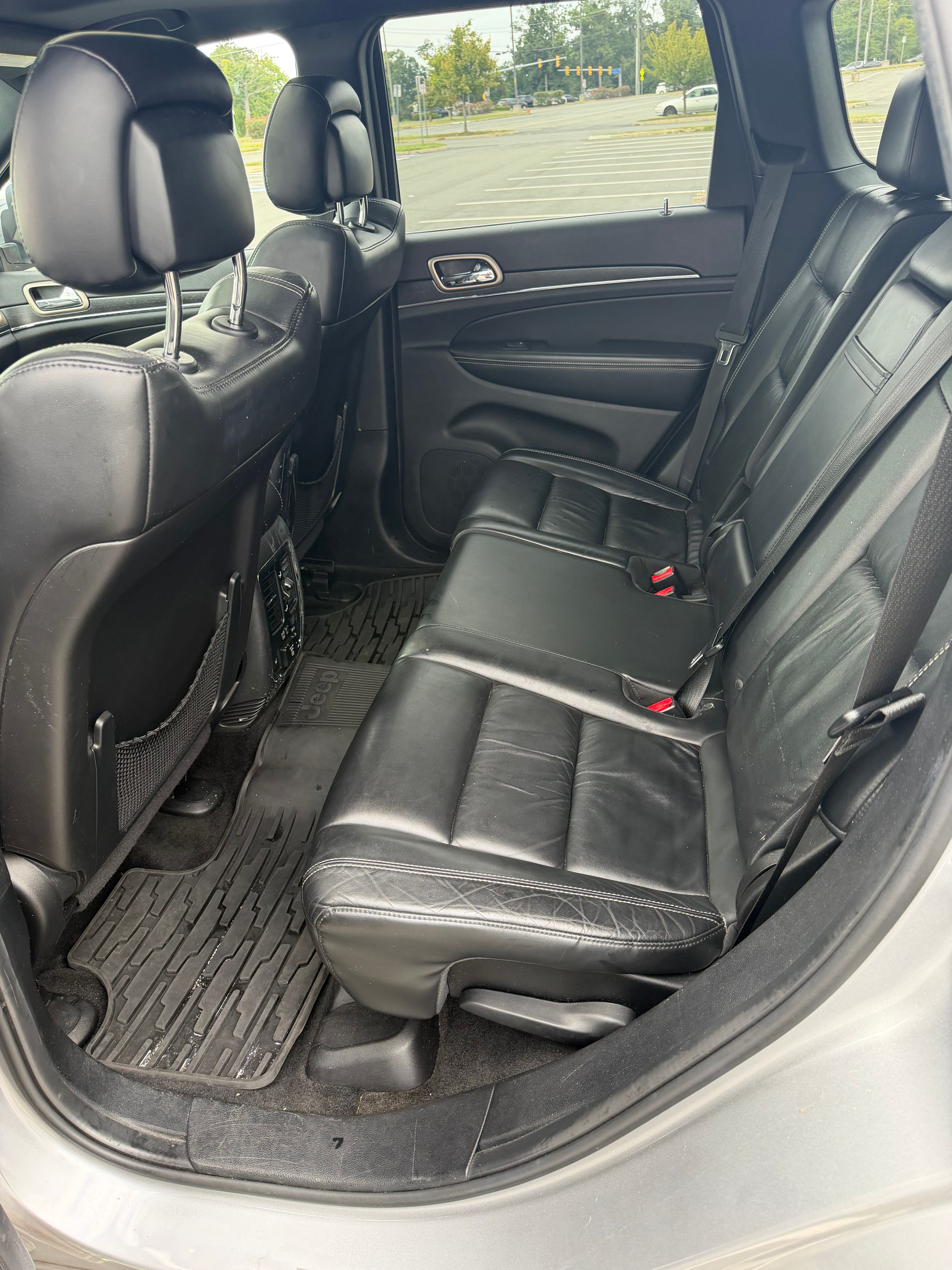 Used 2015 Jeep Grand Cherokee Limited AWD/4WD image 11