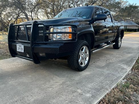 Used 2011 Chevrolet Silverado 2500 LTZ w/ LTZ Plus Package image 11