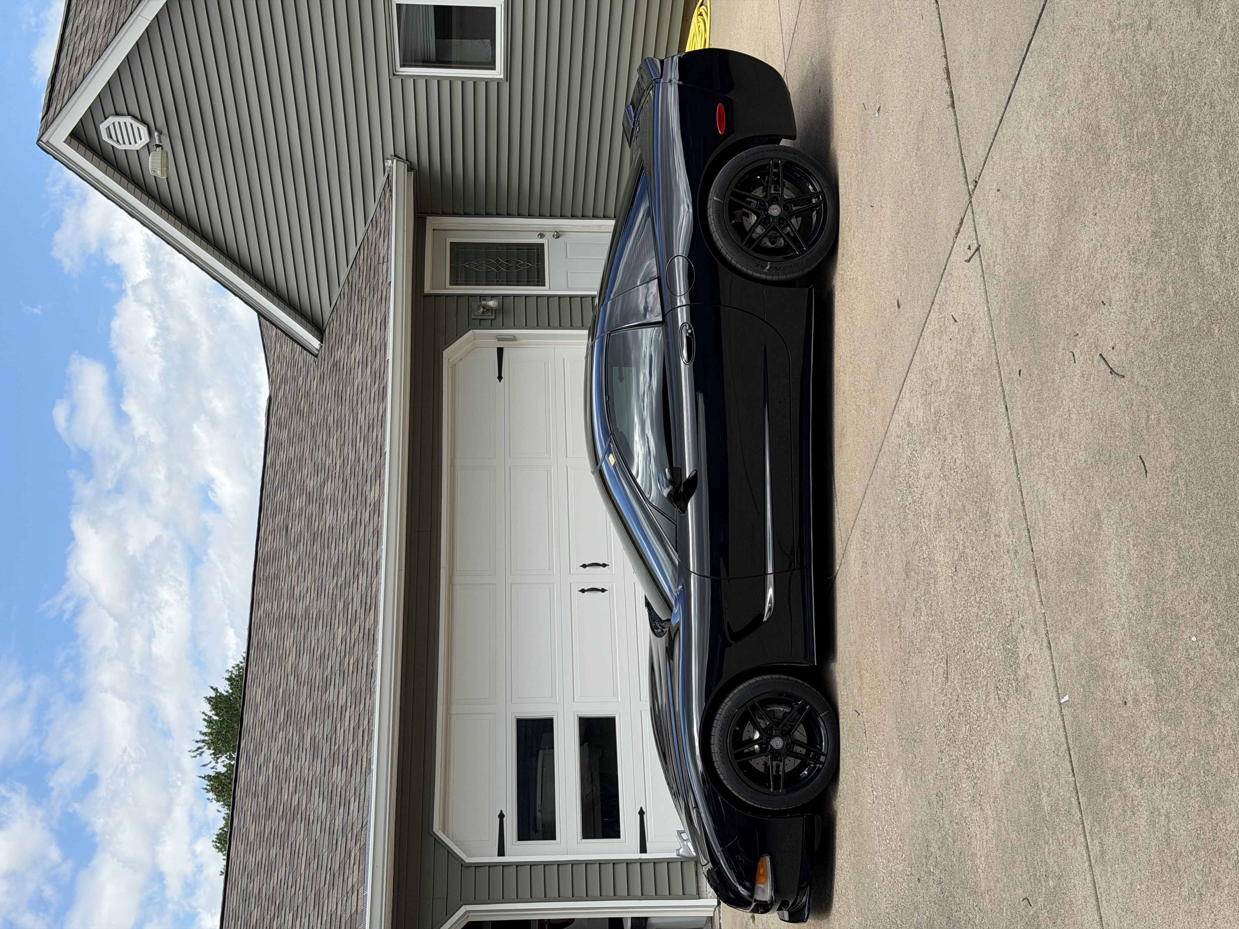 Used 1998 Chevrolet Corvette Coupe w/ Roof Pkg RWD image 14
