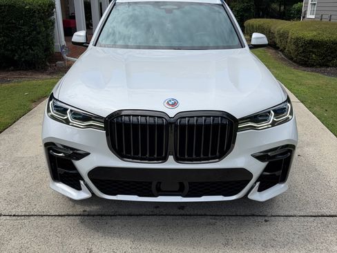Used 2021 BMW X7 M50i AWD/4WD image 1