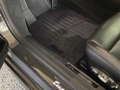 Used 2015 Porsche 911 Turbo S image 19