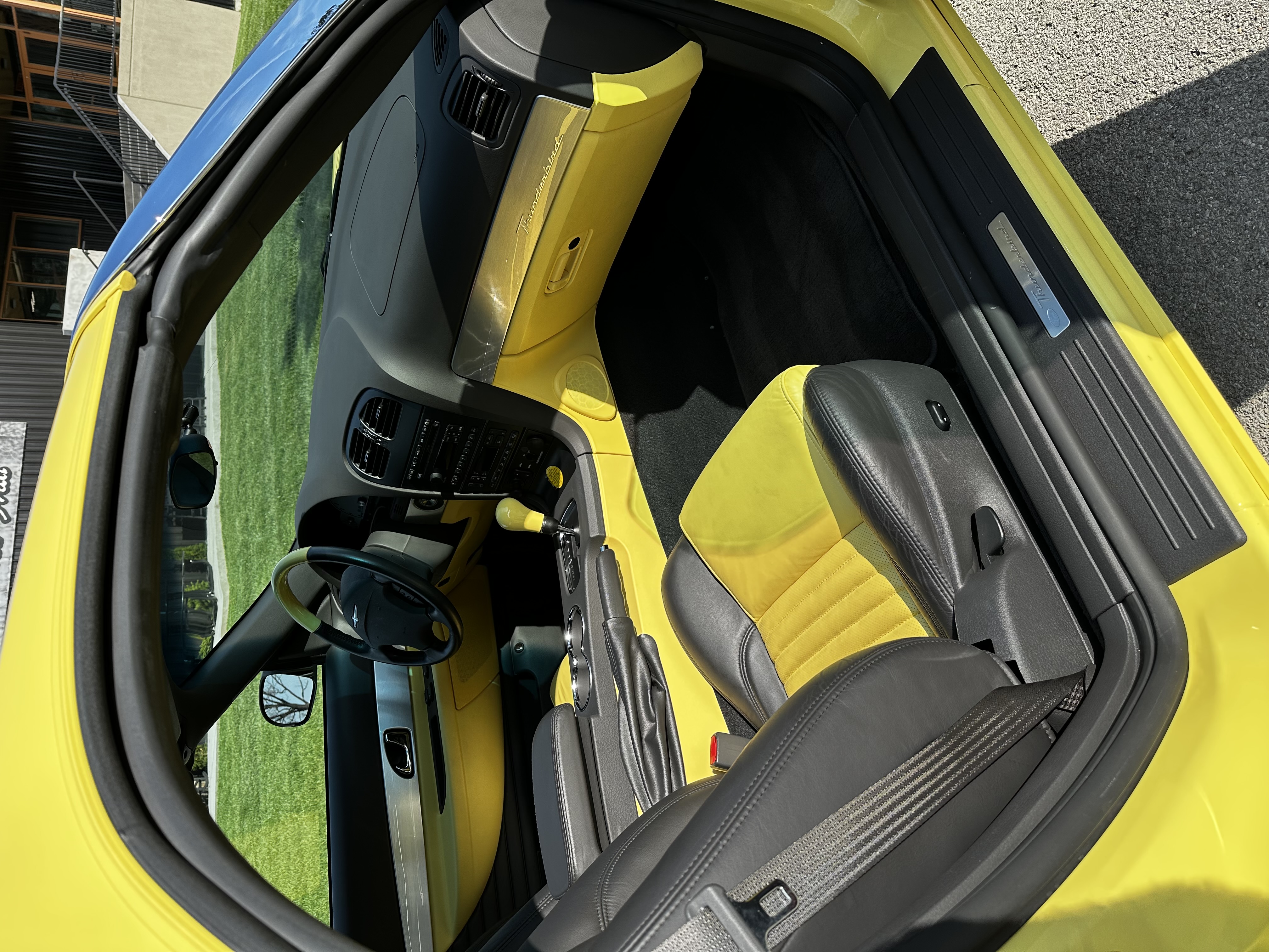 Used 2002 Ford Thunderbird RWD image 12