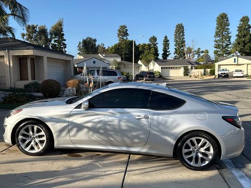 Used 2014 Hyundai Genesis 3.8 image 18
