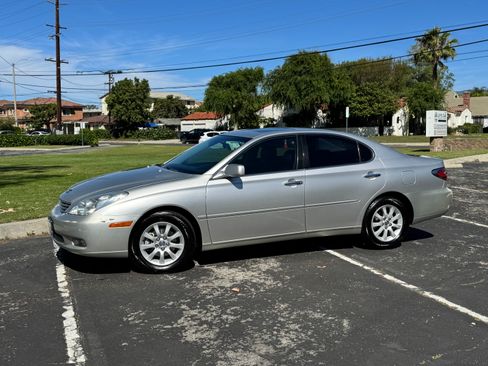 Used 2004 Lexus ES 330 image 5