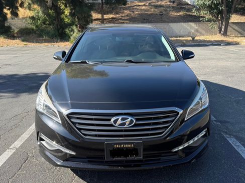 Used 2015 Hyundai Sonata Limited w/ Option Group 05 FWD image 2