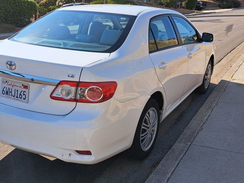 Used 2012 Toyota Corolla LE image 4