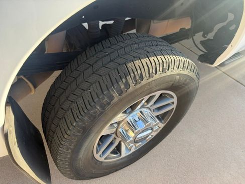 Used 2016 Ford F250 XL w/ Power Equipment Group AWD/4WD image 12