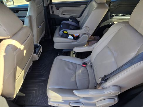 Used 2018 Honda Odyssey Elite image 15