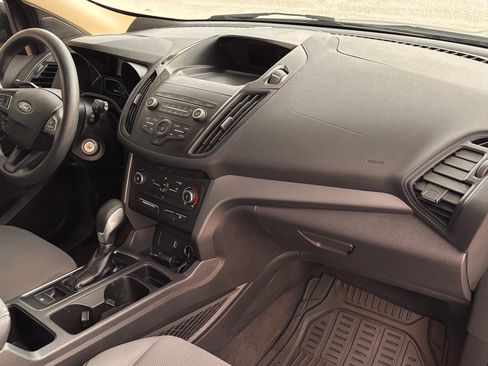 Used 2019 Ford Escape S image 13