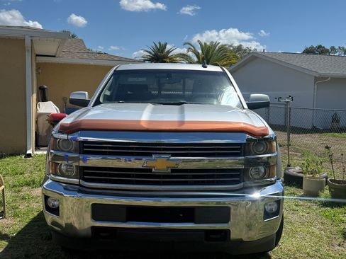 Used 2015 Chevrolet Silverado 2500 LT w/ LT Convenience Package image 6