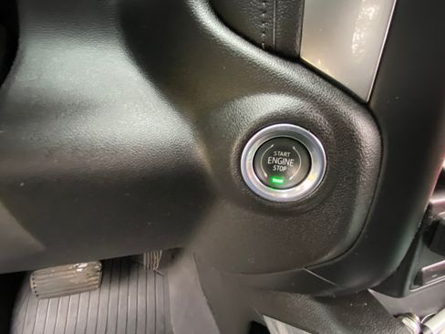 Used 2020 Chevrolet Silverado 1500 RST image 13