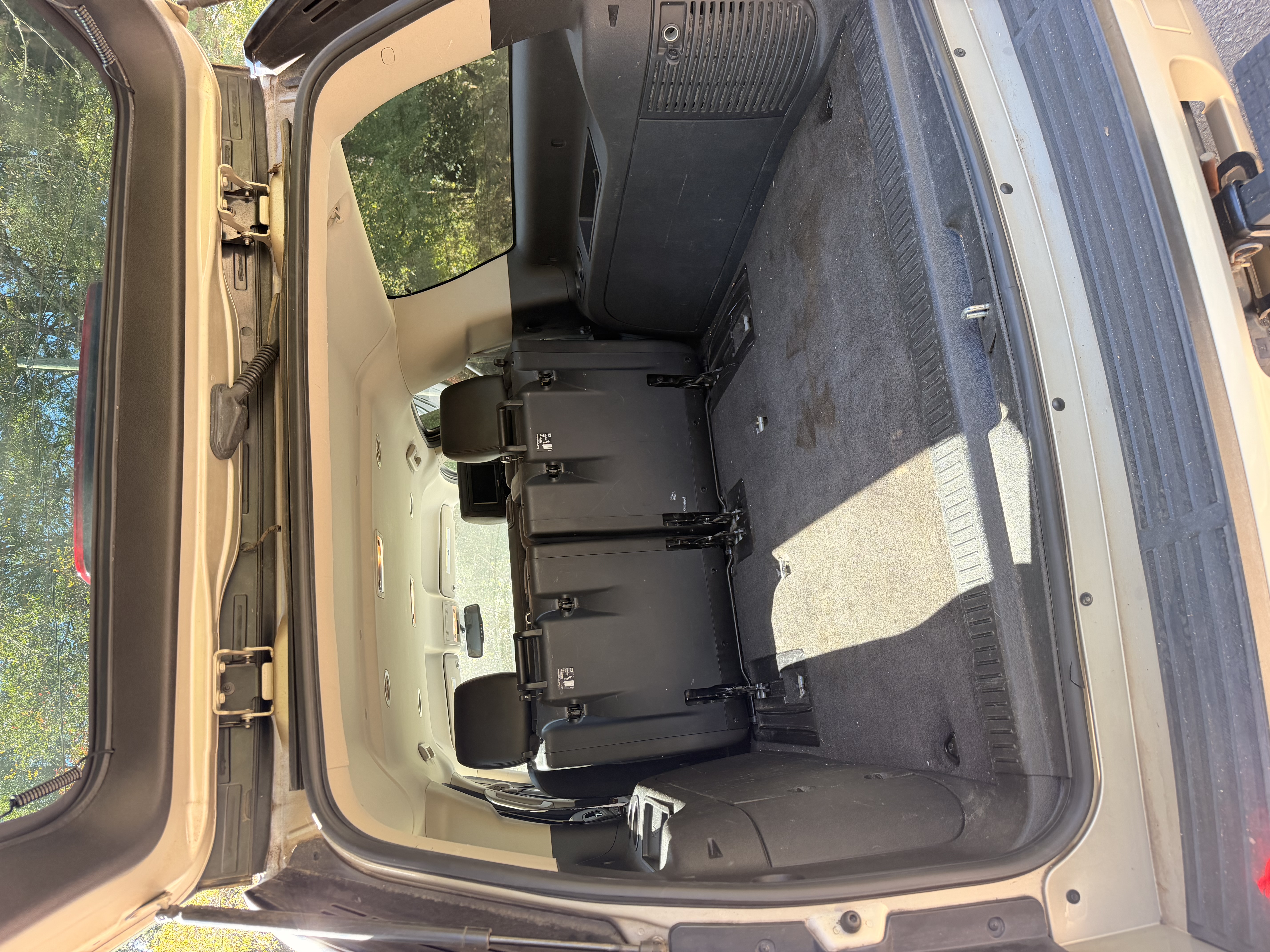 Used 2013 GMC Yukon XL SLT RWD image 24